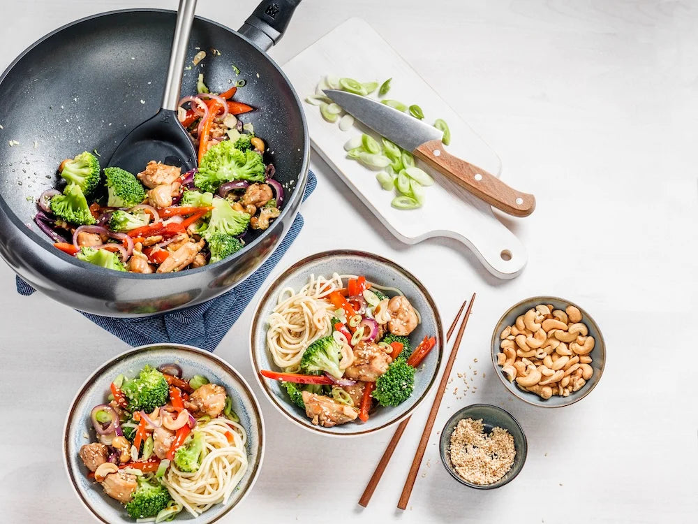 MasterClass Professionele antiaanbak wok van koolstofstaal, geschikt MasterClass Professionele antiaanbak wok van koolstofstaal, geschikt