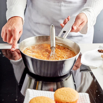 John Pawson 7 Conische Sauspan eten
