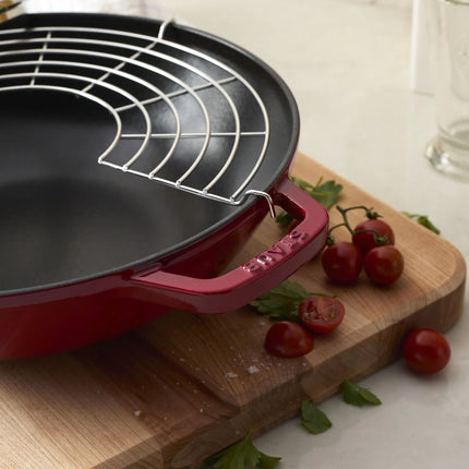Staub Specialities Wok met glazen deksel Kersenrood 30cm